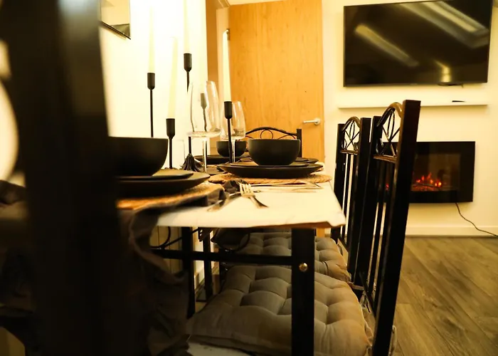 公寓 Centre Retreat Walk To Shops & Dining, Contractors Welcome *